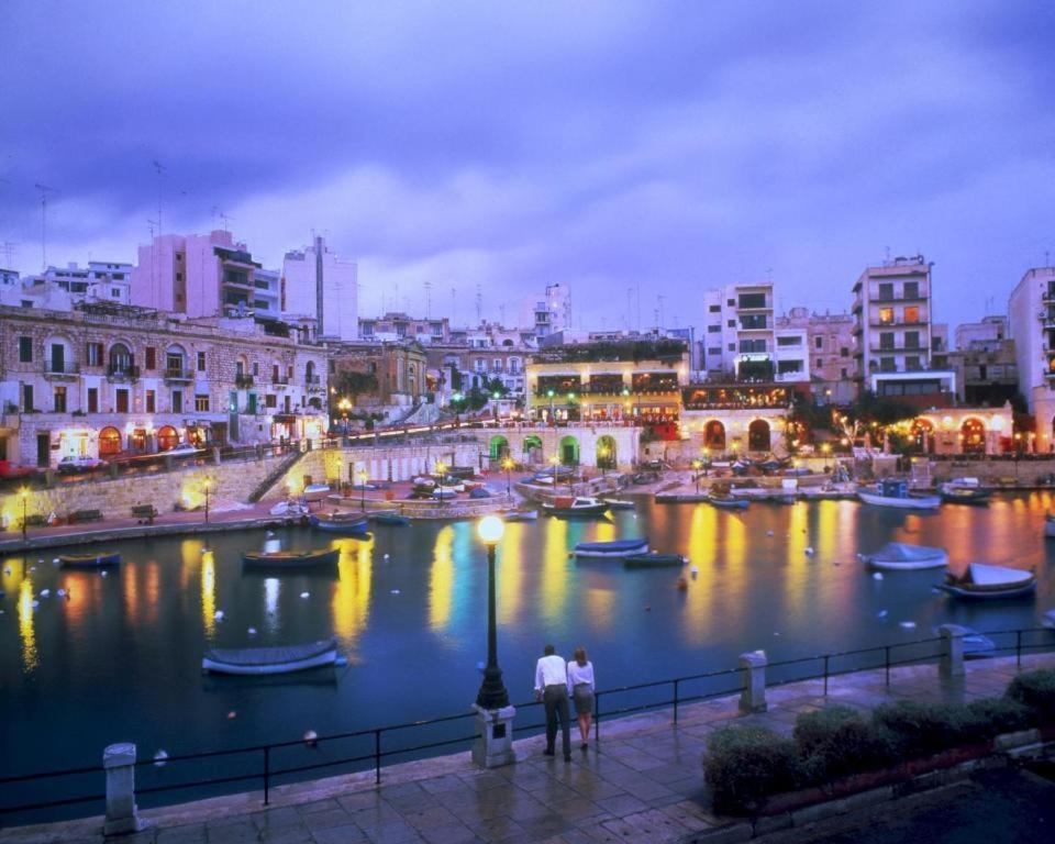A Lovely 3 Bedroom, 3 Baths Home In The Centre Of Gzira By 360 Estates Exteriör bild
