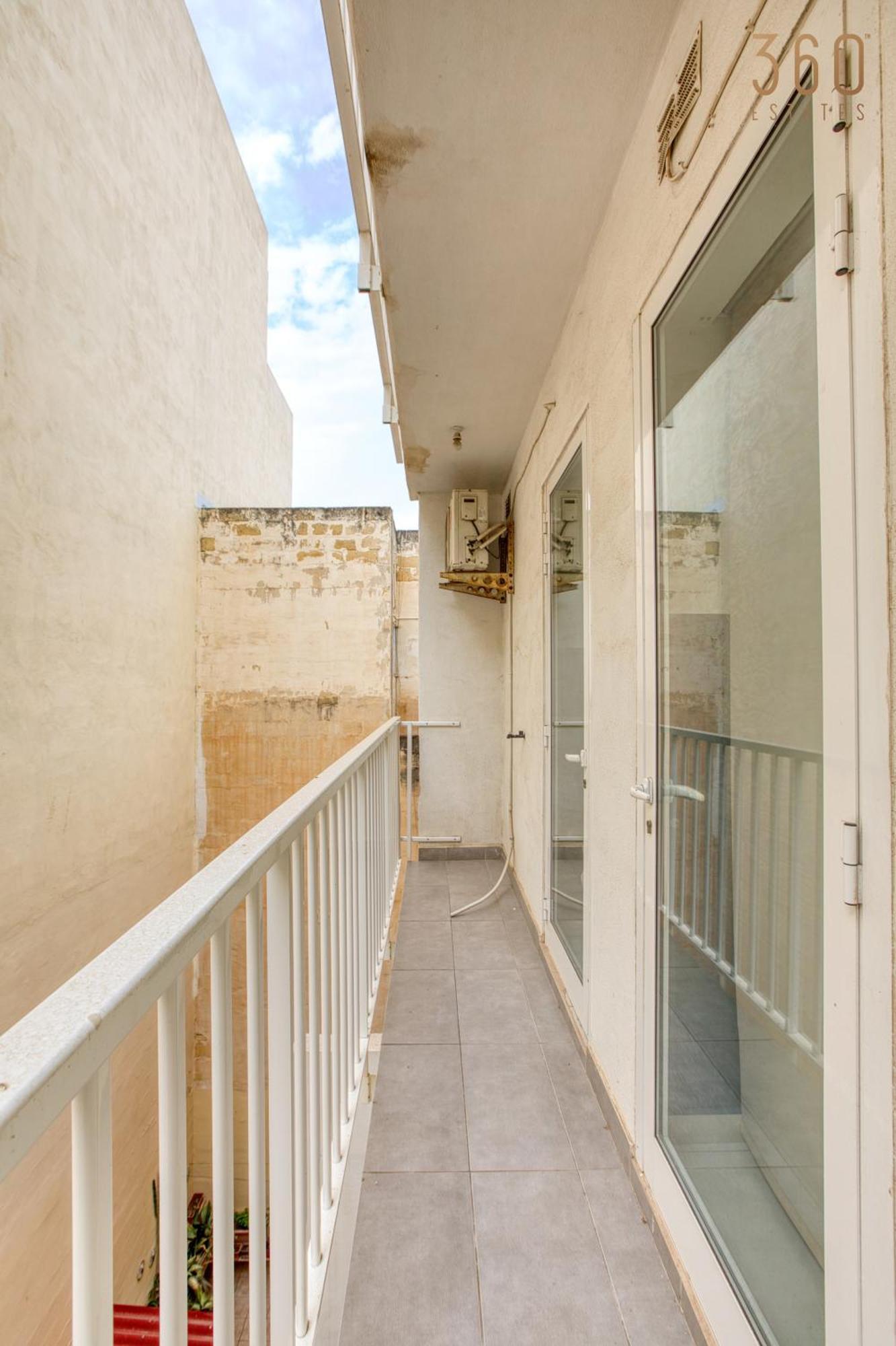 A Lovely 3 Bedroom, 3 Baths Home In The Centre Of Gzira By 360 Estates Exteriör bild