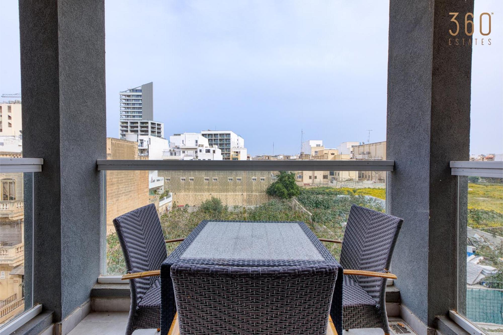 A Lovely 3 Bedroom, 3 Baths Home In The Centre Of Gzira By 360 Estates Exteriör bild